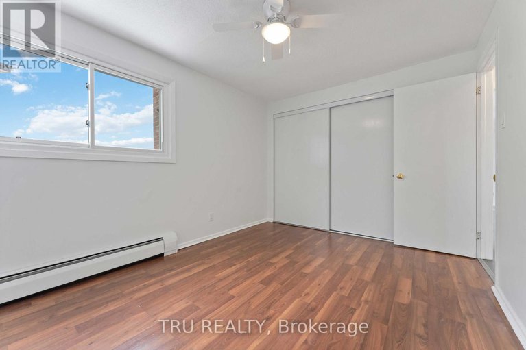 29172922/8-898-elmsmere-road/beacon-hill-south/ottawa/ontario/K1J7T6_15