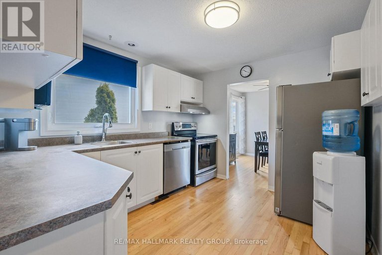28228944/1811-applegrove-court/beacon-hill-south/ottawa/ontario/K1J6S4_9