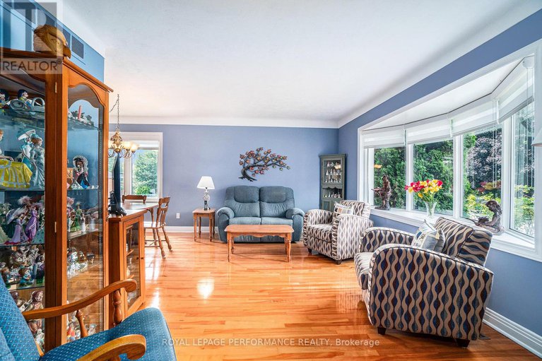 28733726/383-maria-goretti-circle/vanier/ottawa/ontario/K1L6S3_5