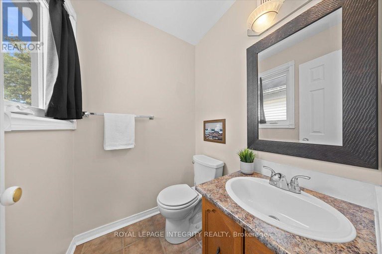28813112/3759-autumnwood-street/emerald-woodssawmill-creek/ottawa/ontario/K1T2G7_28