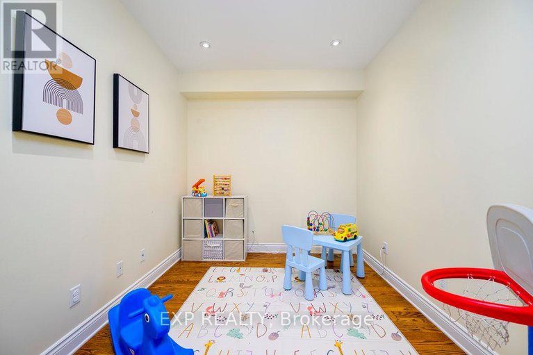 28293865/6768-breanna-cardill-street/greely/ottawa/ontario/K4P0C3_16