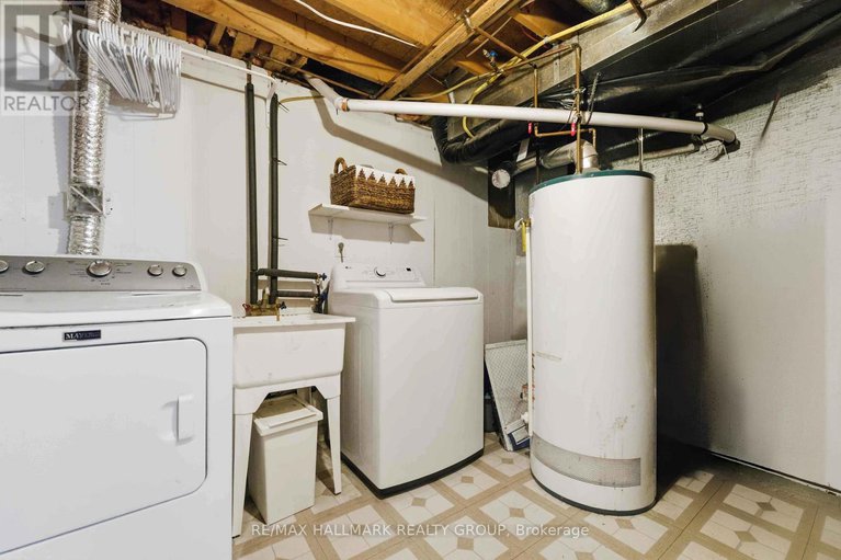 29416522/1091-burgundy-lane/convent-glen/ottawa/ontario/K1C2M9_32