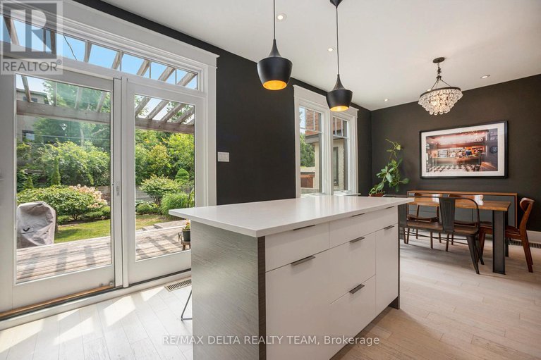 28702381/44-renfrew-avenue/glebe/ottawa/ontario/K1S1Z5_11