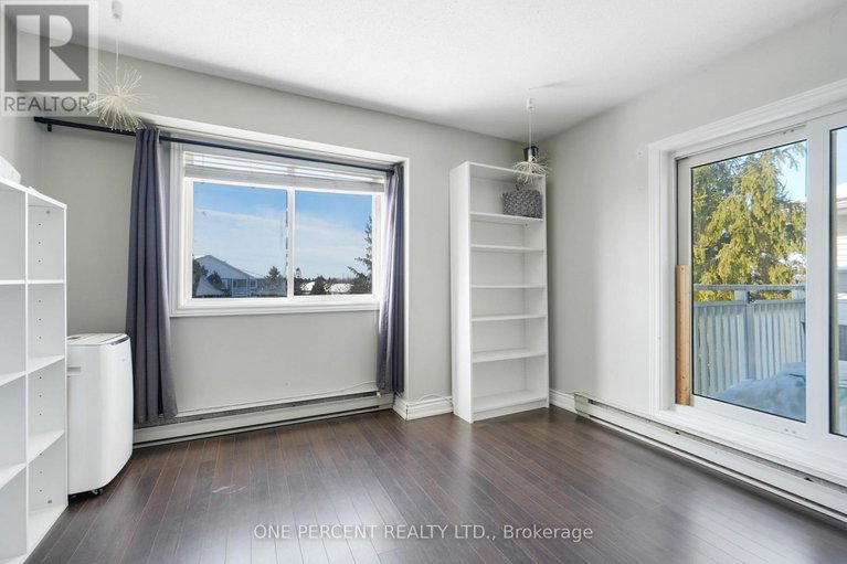 29376379/303-270-lorry-greenberg-drive/hunt-club-parkgreenboro/ottawa/ontario/K1T3K2_10