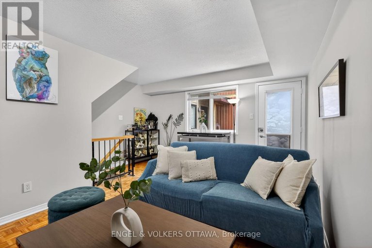 29680685/272-king-edward-avenue/lower-townbyward-market/ottawa/ontario/K1N7M1_11