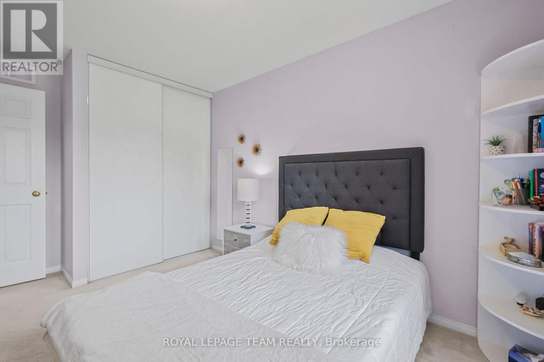 28334398/2072-dunollie-crescent/morgans-grantsouth-march/ottawa/ontario/K2W1H6_32