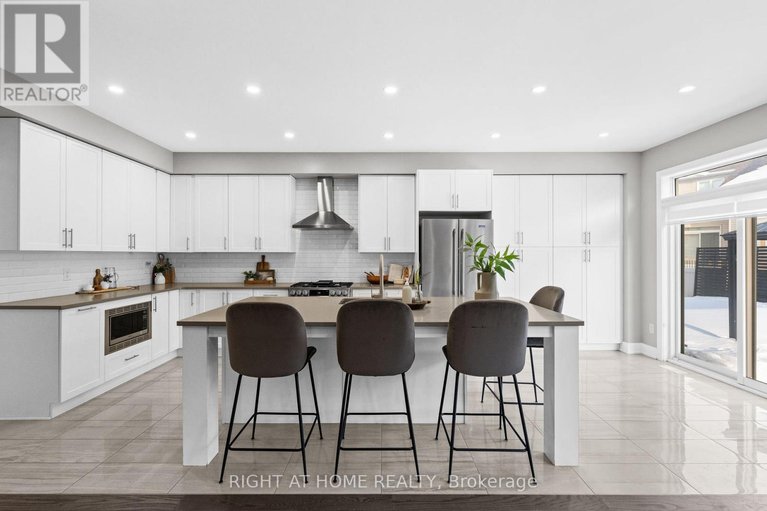 29398268/424-golden-springs-drive/riverside-southgloucester-glen/ottawa/ontario/K4M0B9_14