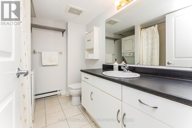 28426381/502-138-somerset-street-w/ottawa-centregolden-triangle/ottawa/ontario/K2P0A3_14