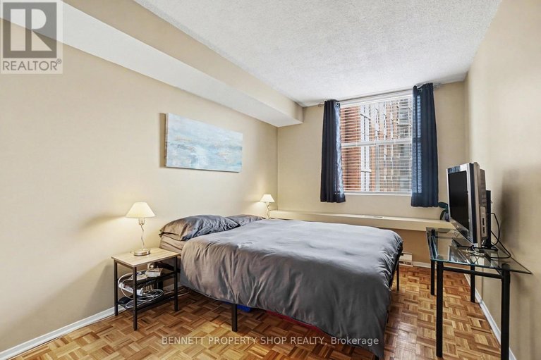 29573197/610-2760-carousel-crescent/emerald-woodssawmill-creek/ottawa/ontario/K1T2N4_12