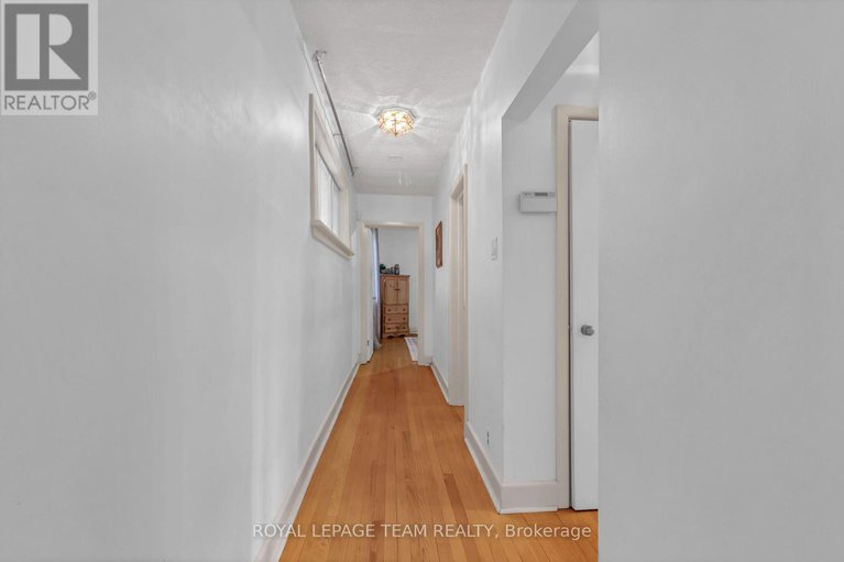 28603549/1916-alta-vista-drive/faircrest-heights/ottawa/ontario/K1H7K6_14