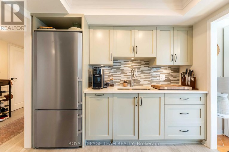 28798414/1806-160-george-street/lower-townbyward-market/ottawa/ontario/K1N9M2_15