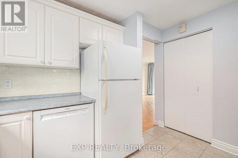 28500689/75-chesterton-drive/borden-farmstewart-farmcarleton-heightsparkwood-hills/ottawa/ontario/K2E5T5_11