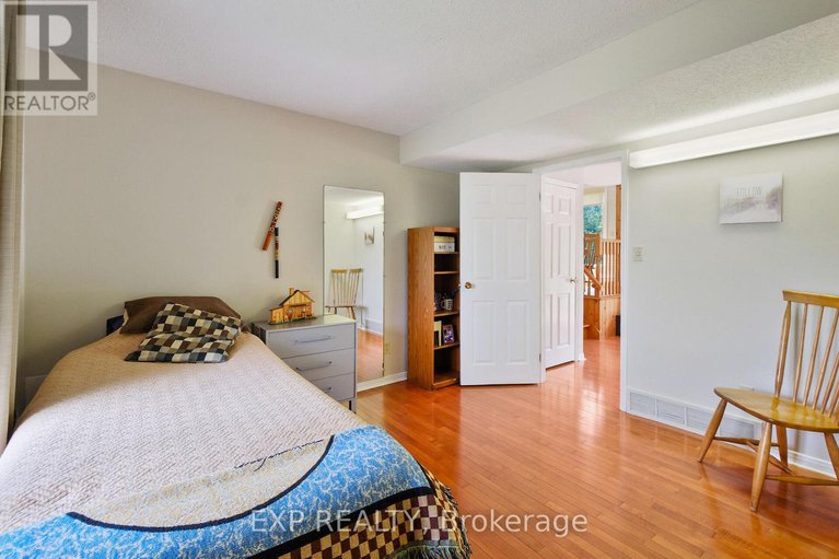 28484309/1376-macdonald-road/russell-twp/russell/ontario/K4R0K1_17
