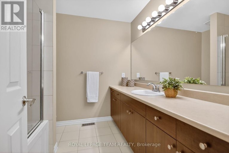 29592416/522-brigatine-avenue/stittsville-north/ottawa/ontario/K2S0P6_32