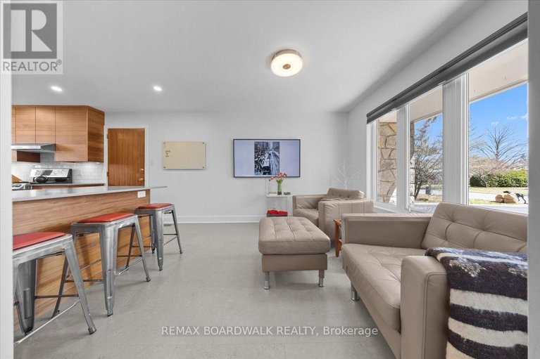 29643562/1912-oakdean-crescent/beacon-hill-north/ottawa/ontario/K1J6H3_19