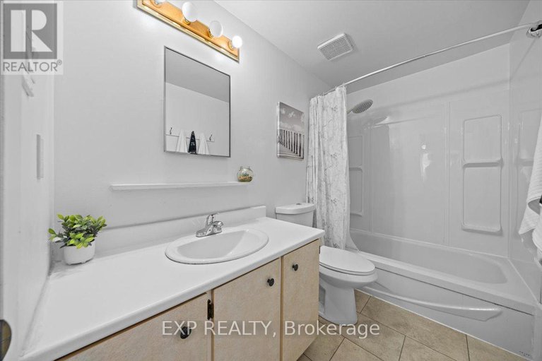 28857986/3166-stockton-drive/blossom-parkkemp-parkfindlay-creek/ottawa/ontario/K1T1S1_22