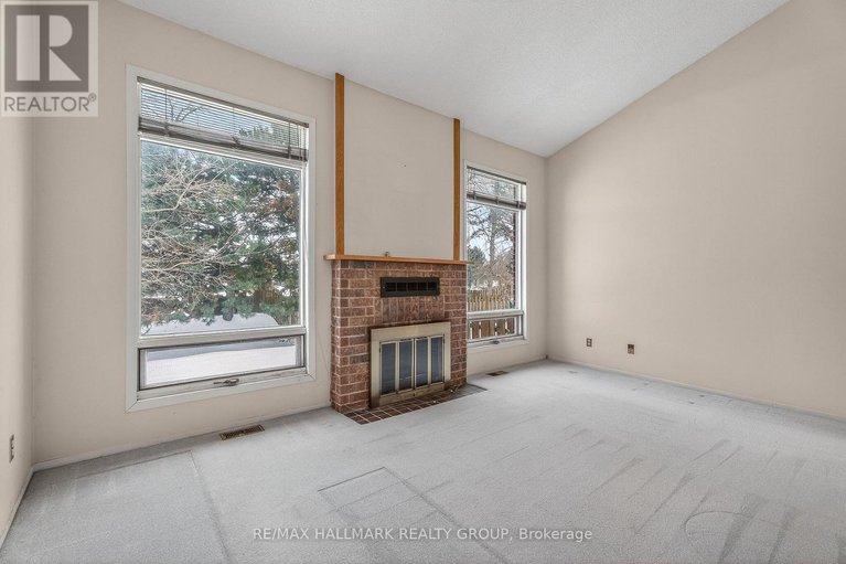 29369222/14-haywood-crescent/katimavik/ottawa/ontario/K2L2J2_18