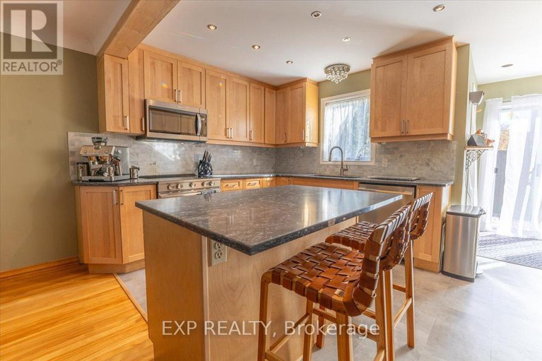 29053069/320-joffre-belanger-way/vanier/ottawa/ontario/K1L5K4_12