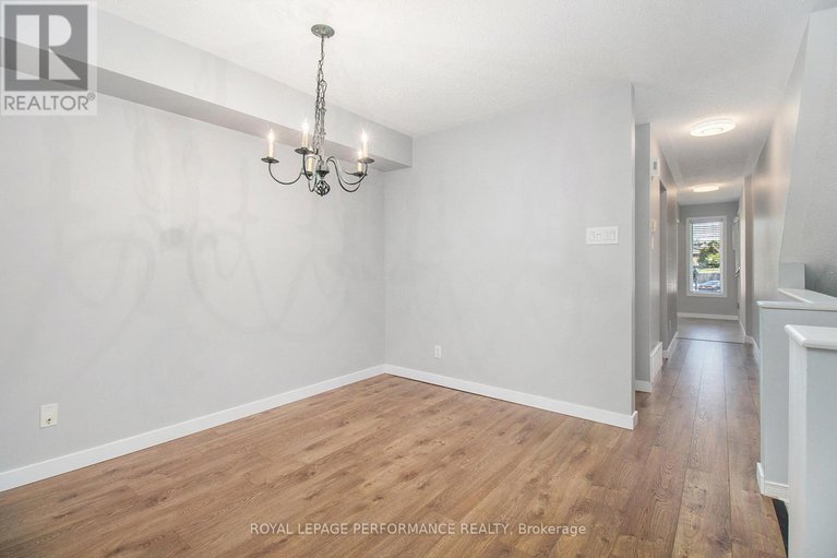 28638176/1673-locksley-lane/beaconwood/ottawa/ontario/K1J1B6_18