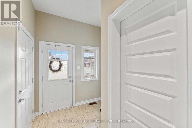 28333580/812-ashenvale-way/avalon-east/ottawa/ontario/K4A0R3_4
