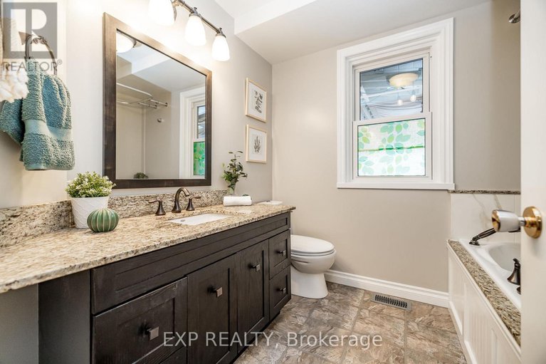 29248960/74-malcolm-street/almonte/mississippi-mills/ontario/K0A1A0_24