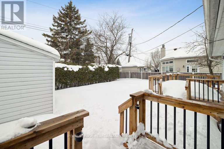 29377761/348-amiens-street/bilberry-creekqueenswood-heights/ottawa/ontario/K1E1N9_42