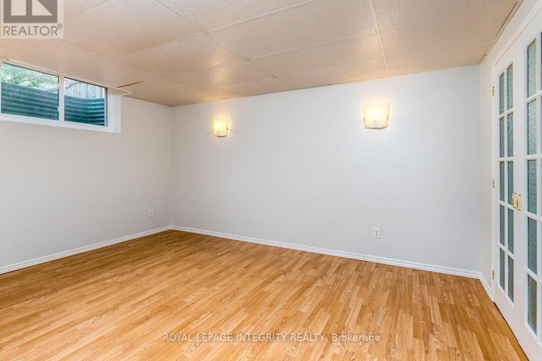 29305023/223-willow-creek-circle/strandherd/ottawa/ontario/K2G7B1_31