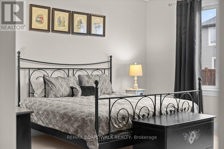 29612405/279-sceptre-way/emerald-meadowstrailwest/ottawa/ontario/K2V0C6_21