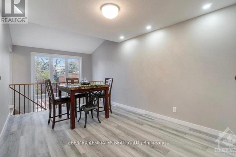 28535379/563-latour-crescent/fallingbrookgardenway-south/ottawa/ontario/K4A1N6_5