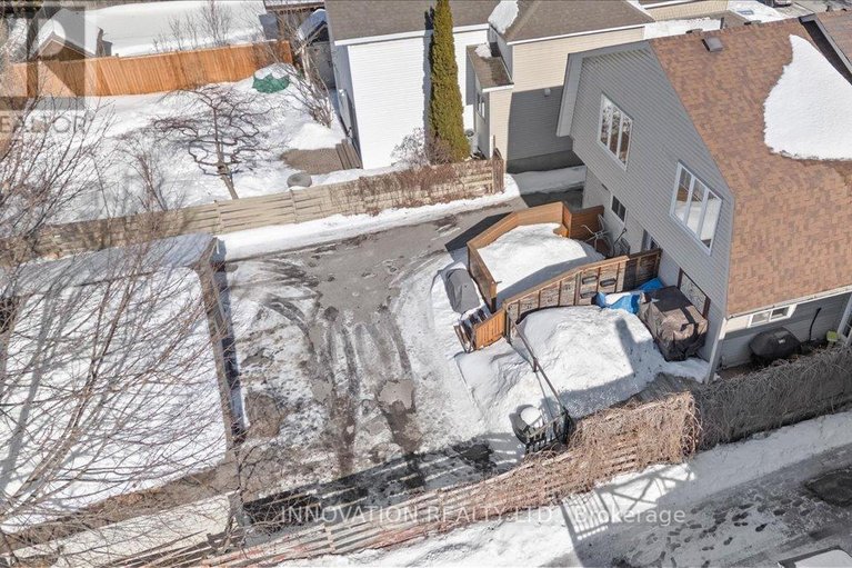 29473998/574-cole-avenue/mckellarhighland/ottawa/ontario/K2A2B5_35