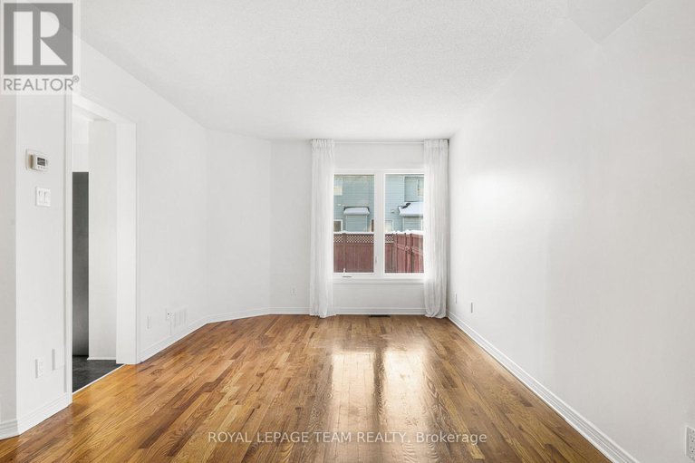 29240606/32-bishops-mills-way/beaverbrook/ottawa/ontario/K2K3C1_11