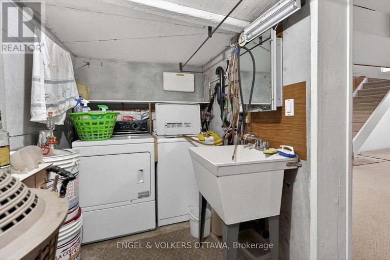 29667901/123-huron-avenue-n/ottawa-west/ottawa/ontario/K1Y0W3_25