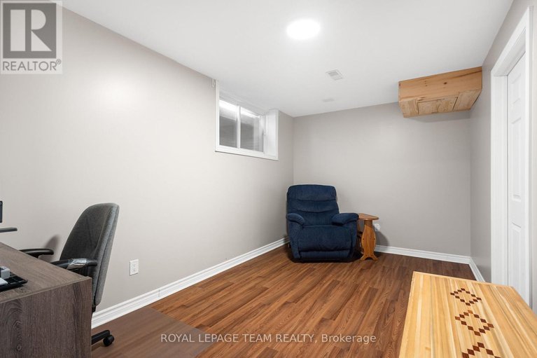 29371441/228-branthaven-street/avalon-east/ottawa/ontario/K4A0H6_42