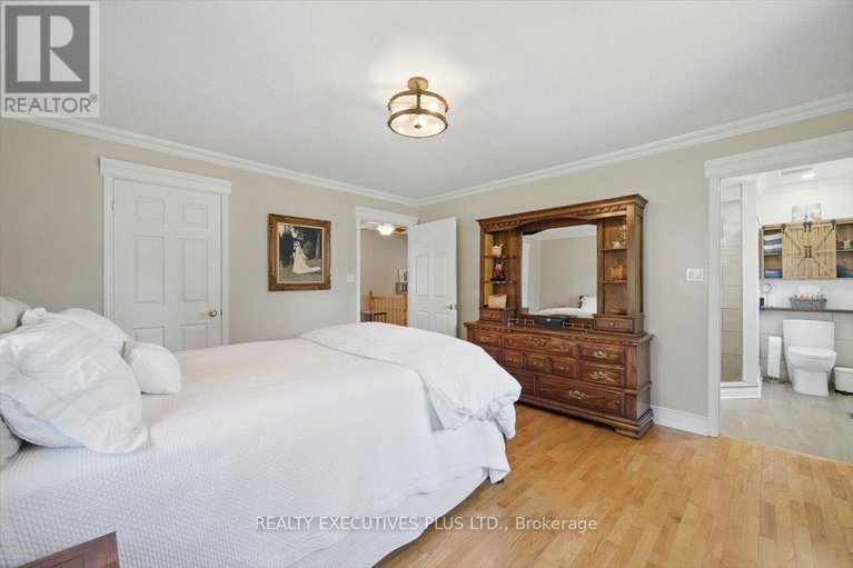 29406075/2935-baseline-road/clarencerockland-twp/clarence-rockland/ontario/K0A3N0_18