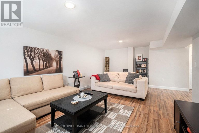 28847376/2722-stone-crescent/redwood-park/ottawa/ontario/K2H6Z1_21