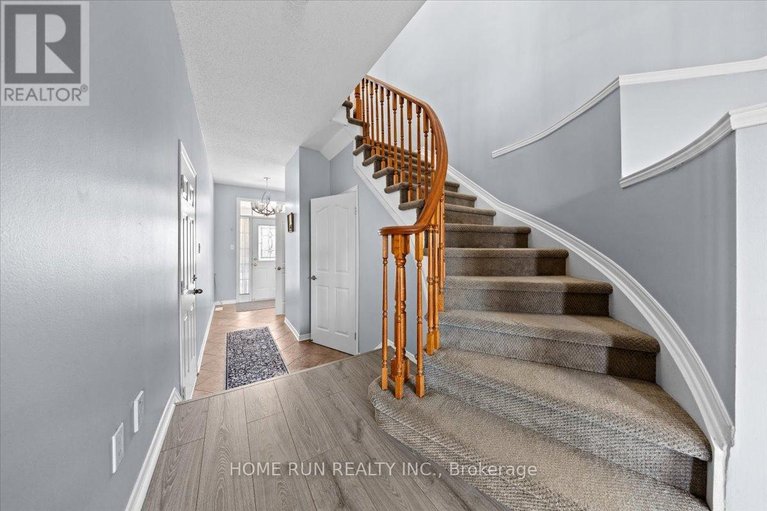 29668806/113-gray-crescent/beaverbrook/ottawa/ontario/K2K3J7_17