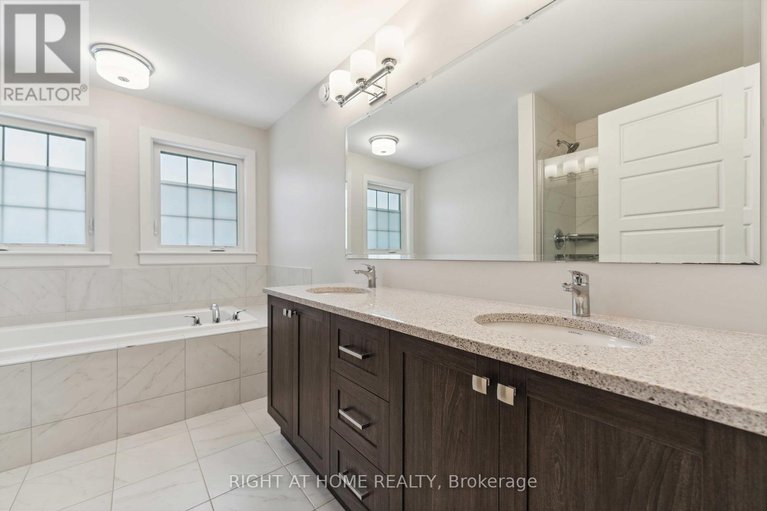 29248505/632-moonflower-crescent-w/blossom-parkkemp-parkfindlay-creek/ottawa/ontario/K1T0X8_23