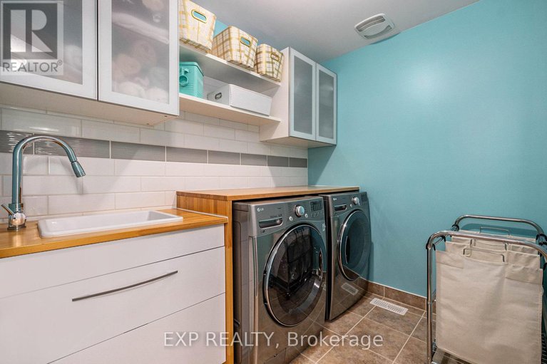 29070319/233-rivertree-street/emerald-meadowstrailwest/ottawa/ontario/K2M0J4_27