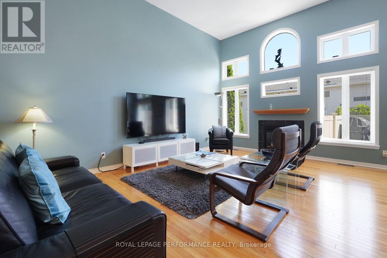 28567960/9-maple-park-private/upper-hunt-club/ottawa/ontario/K1T4A6_4