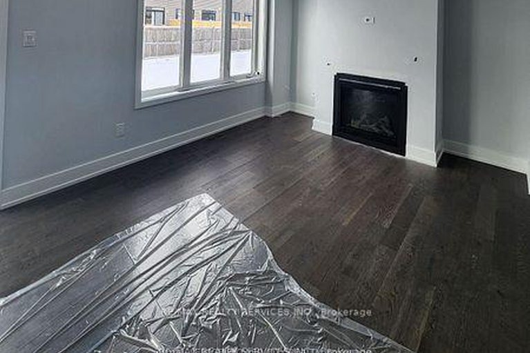 29125849/726-rouncey-road/emerald-meadowstrailwest/ottawa/ontario/K2S1B6_11