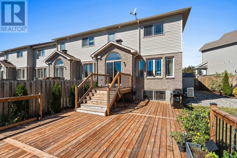 28900707/638-pepperville-crescent/emerald-meadowstrailwest/ottawa/ontario/K2M0E8_40