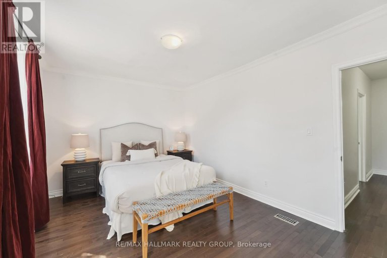 28383453/322-booth-street/west-centre-town/ottawa/ontario/K1R7K2_23