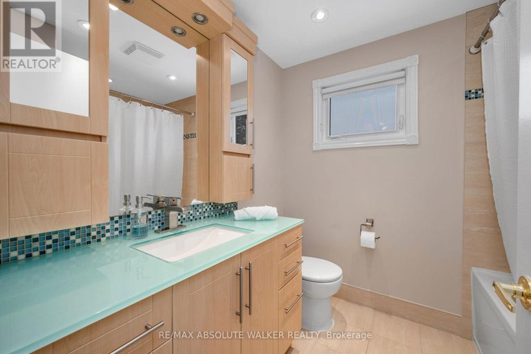 29426373/944-raftsman-lane/convent-glen/ottawa/ontario/K1C2V8_40