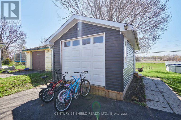 28929048/38-st-lawrence-street/ingleside/south-stormont/ontario/K0C1M0_33
