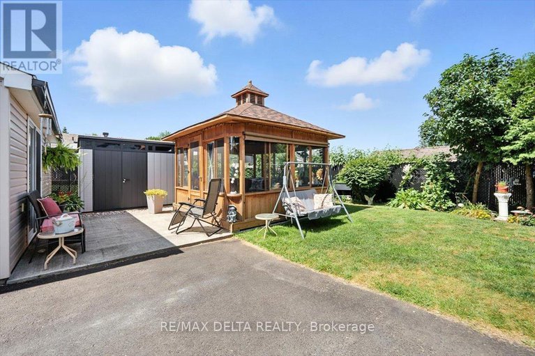 28749415/444-gilles-street/town-of-rockland/clarence-rockland/ontario/K4K1H4_34