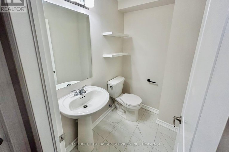 28905249/106-equitation-circle/goulbourn-twp-from-franktown-rdsouth-to-rideau/ottawa/ontario/K0A2Z0_36