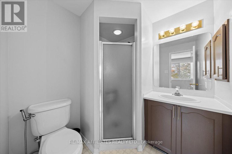 29094492/1938-ashmont-street/chapel-hill/ottawa/ontario/K1C7B9_25