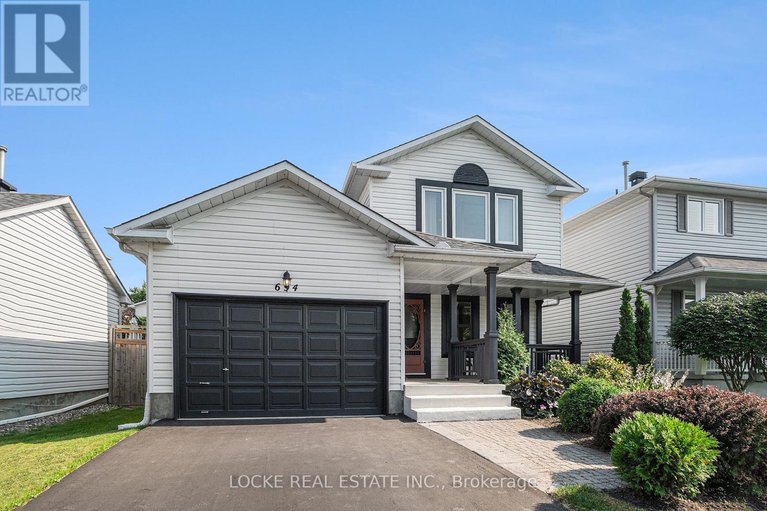 28613280/694-morewood-crescent/fallingbrookpineridge/ottawa/ontario/K4A2P7_2