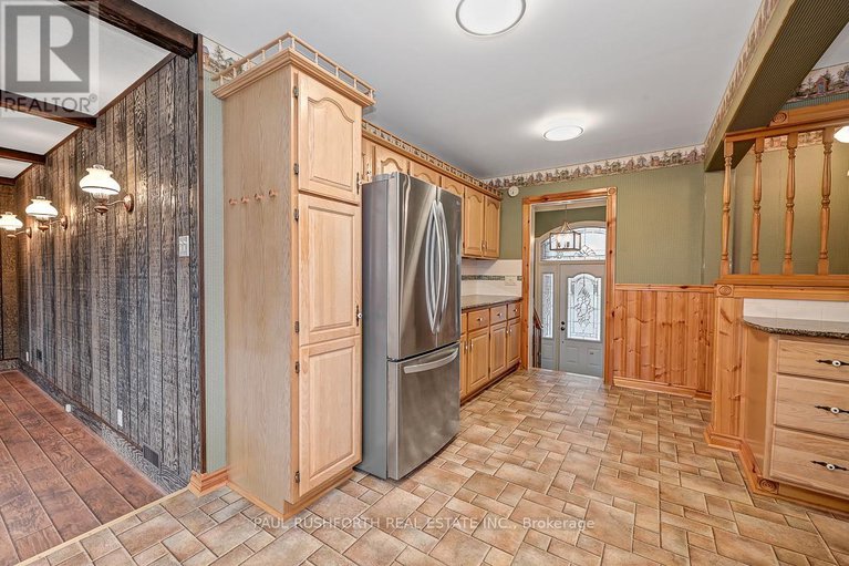 29134551/6-roundhay-drive/manordale/ottawa/ontario/K2G1B5_12