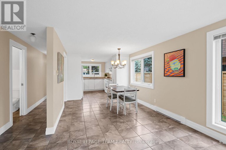 29064420/1119-firefly-lane/manotick-south-to-roger-stevens/ottawa/ontario/K4M0T6_13